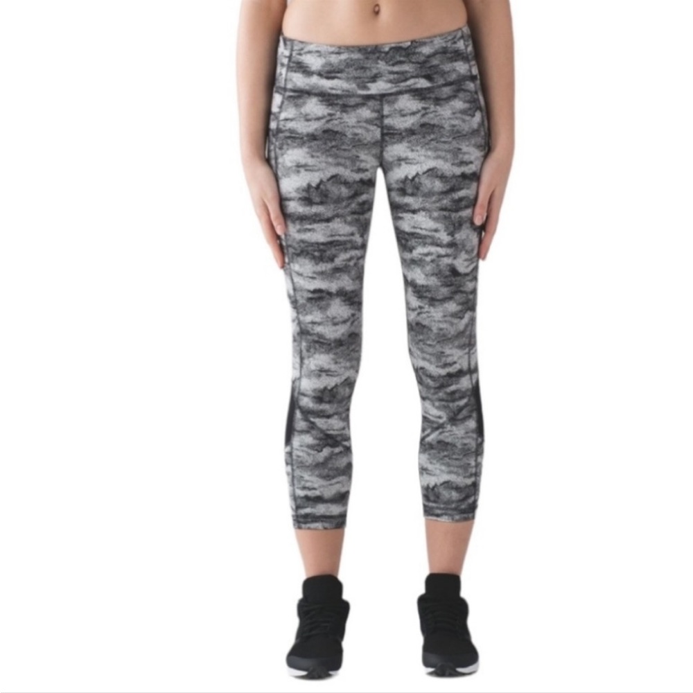 Lululemon Crop Leggings Gray Black Space Dye Yoga Running Pants Sz 8